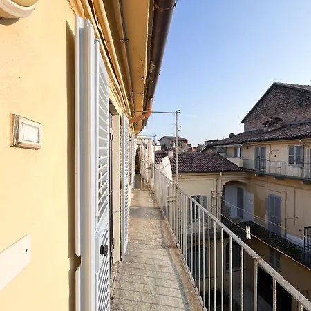 Appartamento Monolocale Ad In Corso Alfieri In Palazzo Storico Zona Pedonale *